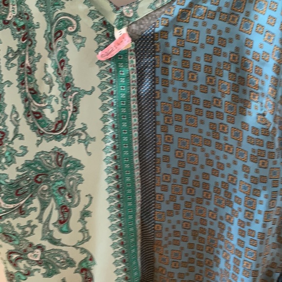 Tiny | Anthropologie V Neck Size Large. EUC. - Picture 6 of 9